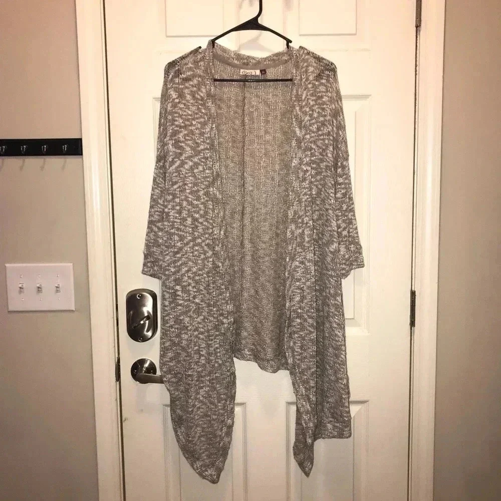 🧾 Quarter Sleeve Cardigan ☑️